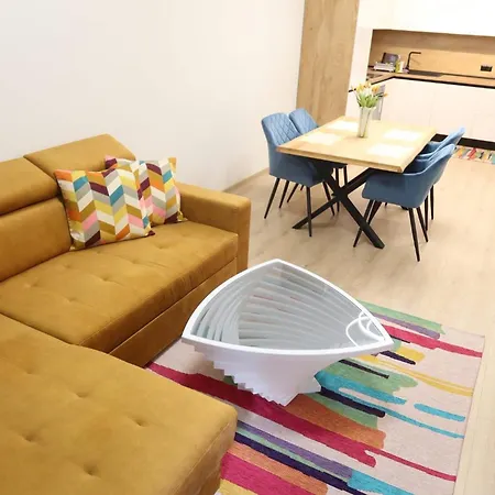 лазурно утро Apartament *